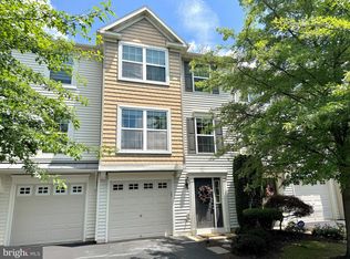 16 Chaser Ct, Reading, PA 19607