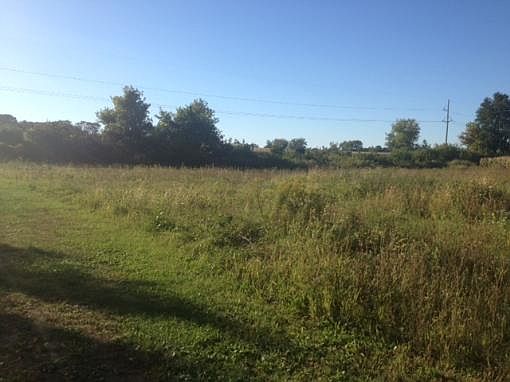 3rd image of 1881 Williams Dr