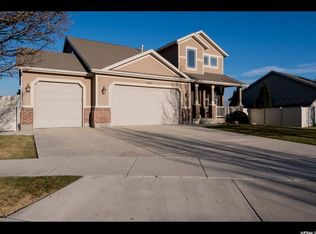 13641 S Admiral Dr, Riverton, UT 84096