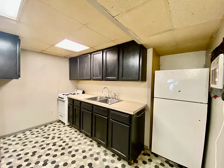 1510 E Broadway Ave #12 — Photo 3