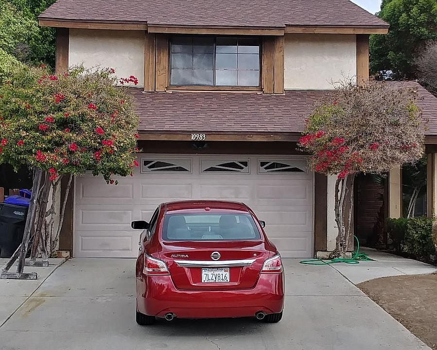 1st image of 10983 Canyon Hill Ln