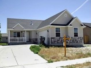 2024 Shadow Dr, Eagle Mountain, UT 84005