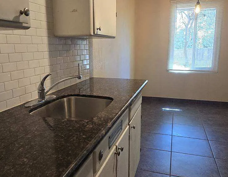 3373 E Clinton Ave #C — Photo 11