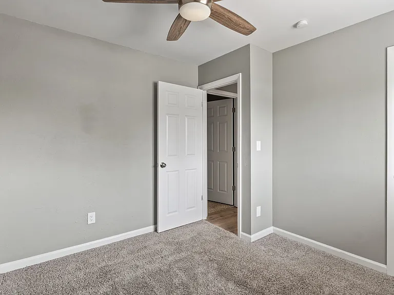 1409 Willshire Dr — Photo 13