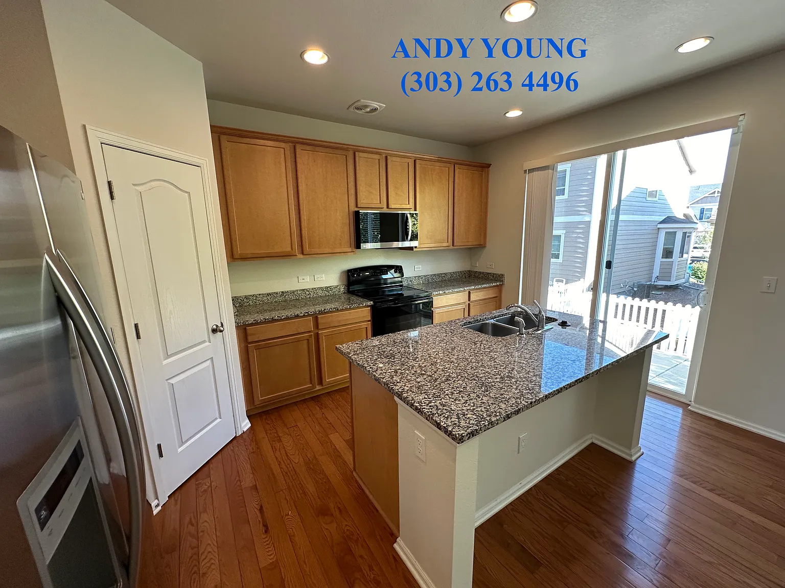 4 bed, 2.5 bath, 2574 sqft, $3,100 — Photo 4