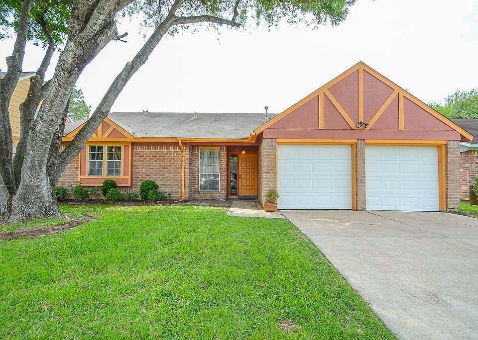1st image of 16307 Espinosa Dr