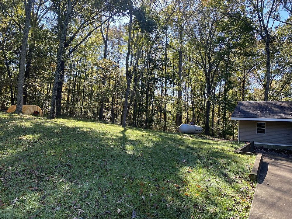 409 Crestview Dr, Bumpus Mills, TN 37028 | MLS #2301698 | Zillow