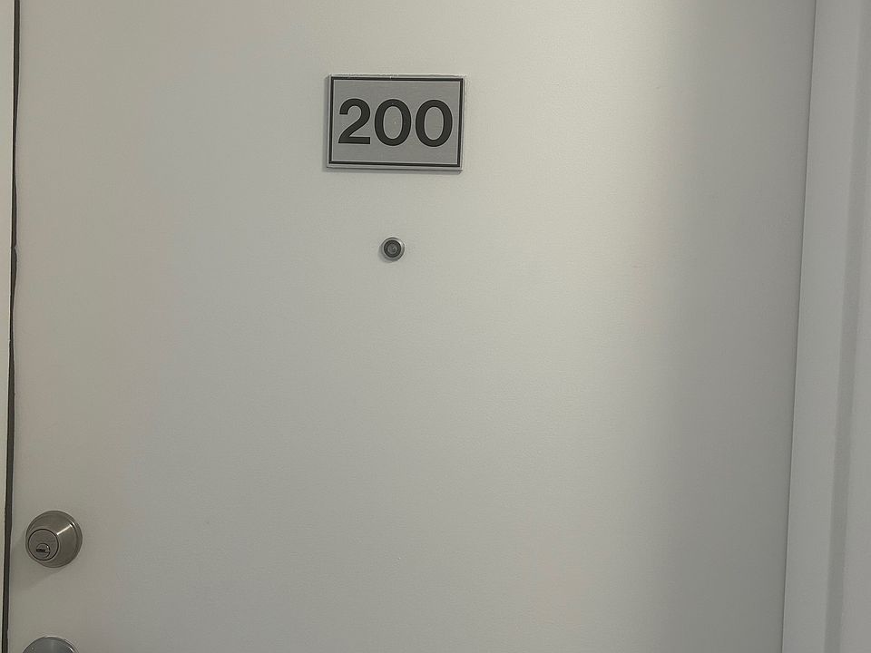 1st image of 630 Cummings Ave #11537602