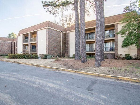 1855 Poplar Woods Cir W APT 302