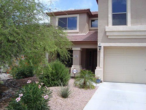 2nd image of 1326 W Hereford Dr