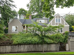 2225 NE Ridgewood Dr, Portland, OR 97212