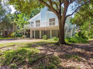 2207 Mission St, Kemah, TX 77565