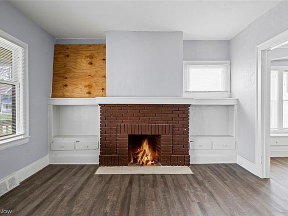 5th image of 3455 E 121st St