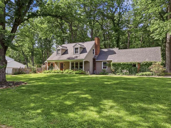 408 W MAPLERIDGE DRIVE, Stevens Point, WI 54481