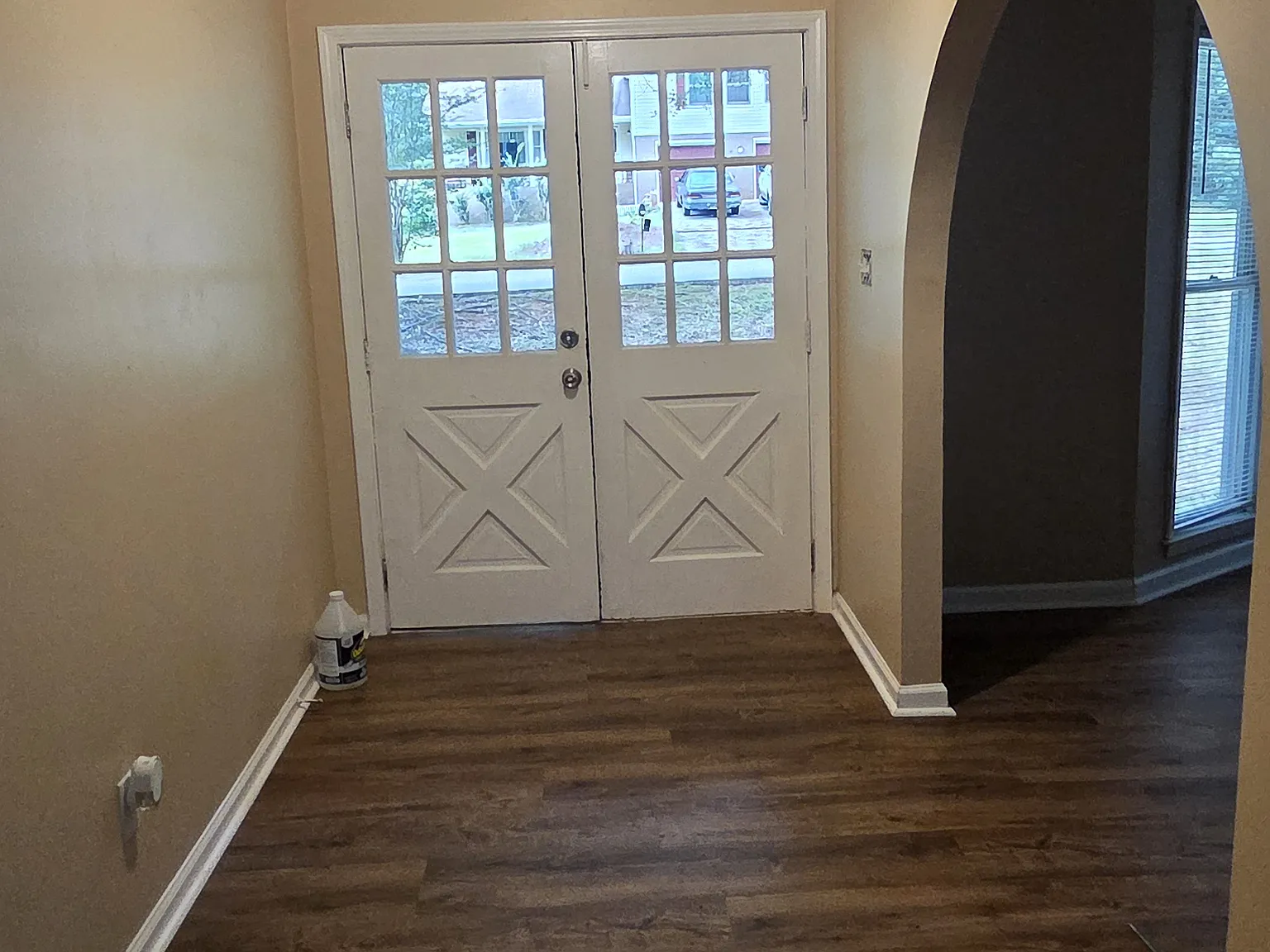 4 bed, 2970 sqft, $2,495 — Photo 2