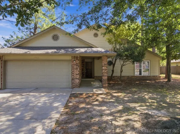 3903 S Walnut Pl, Broken Arrow, OK 74011