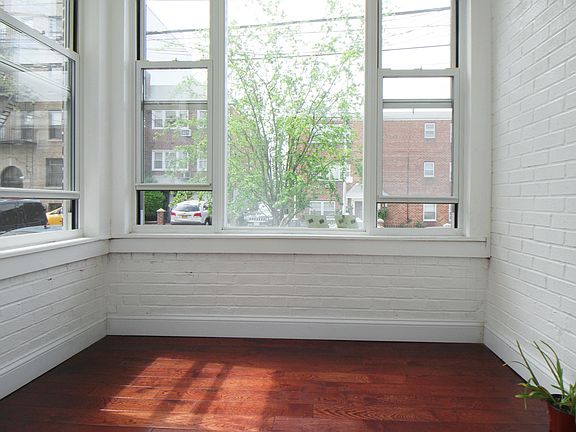 2nd image of 2511 42nd St #1A