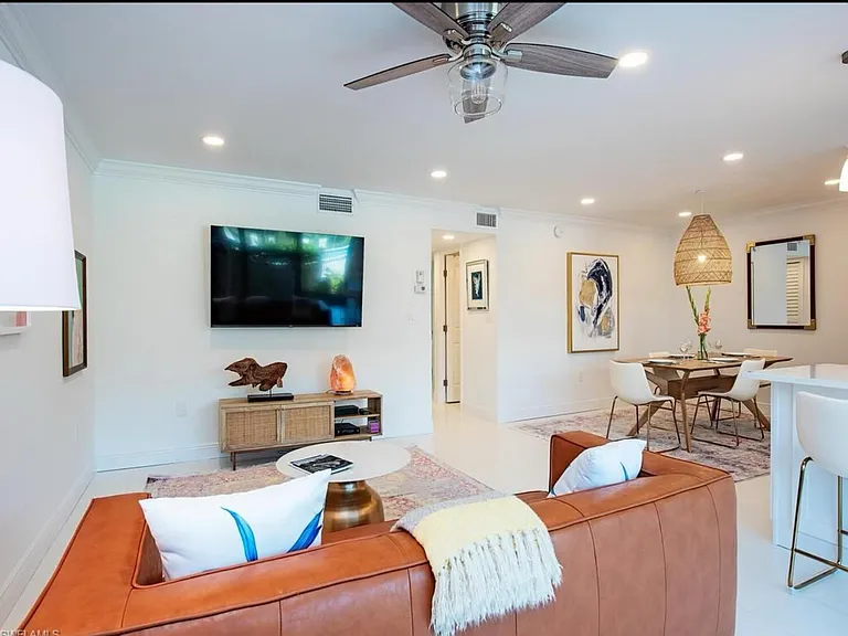 3200 Gulf Shore Blvd N #116 — Photo 13