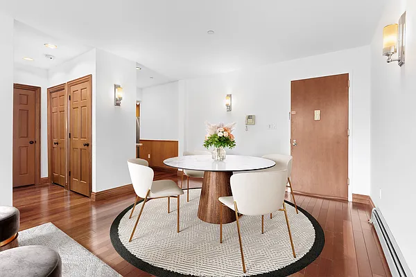 Sold by Sotheby's International Realty | media 9