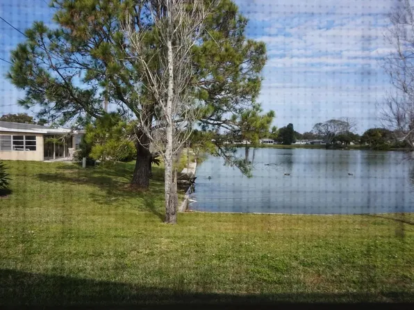 5035 Mitzi Ln, Holiday, FL 34690