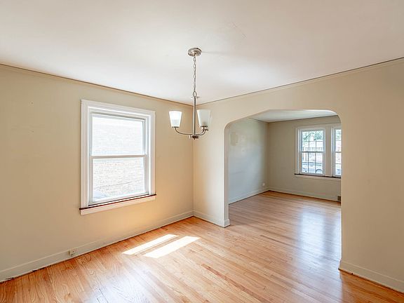 3rd image of 353 Bellwood Ave