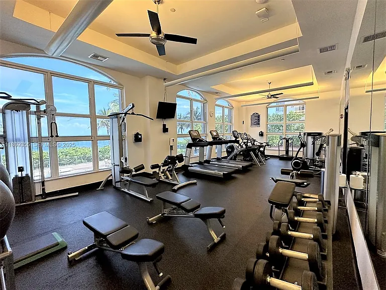 2080 S Ocean Dr #Penthouse 3 — Photo 37
