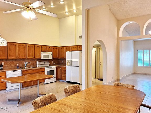 3rd image of 7963 E NAVARRO Avenue