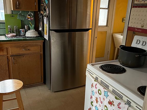 4th image of 1457 Meridian Ave #2