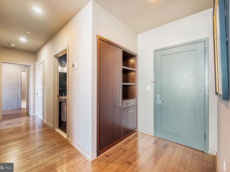1200 Steuart St #713 — Photo 14