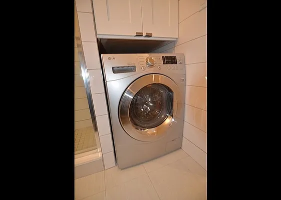 Rented by Compass | media 24