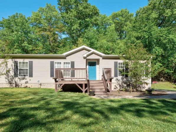 4771 Little Bear Rd, Salem, VA 24153