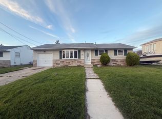 18 W Delaware Dr, Little Egg Harbor, NJ 08087