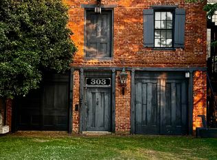303 N Commerce St, Natchez, MS 39120