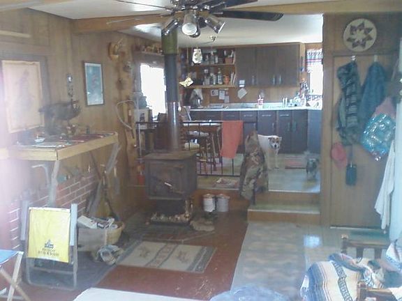 Living room & Kitchen
