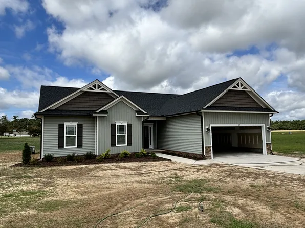 25 Budd Godwin Ln, Dunn, NC 28334