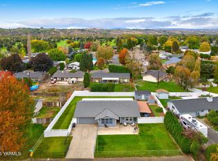 290 Blossom Way, Yakima, WA 98908