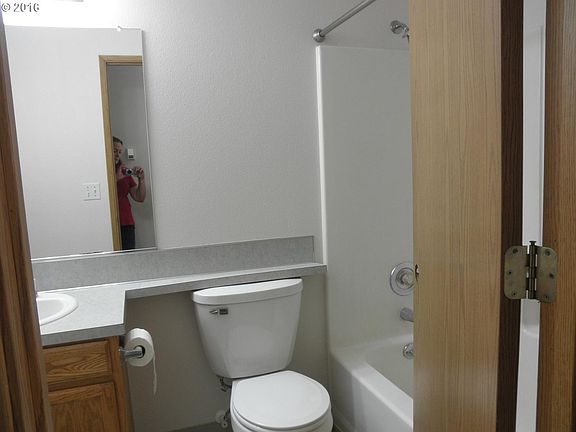 4th image of 4502 NE 130th Ave