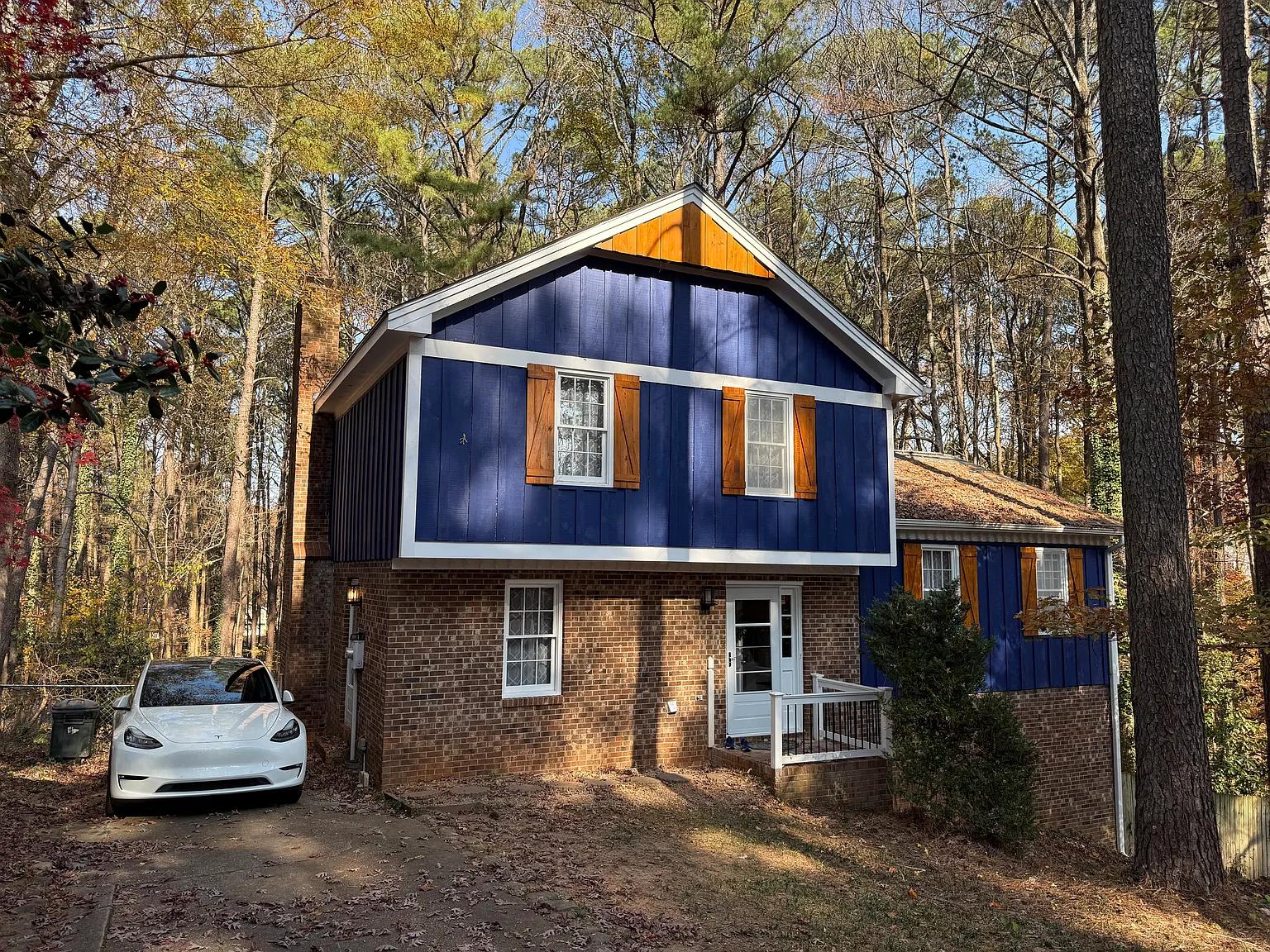 3 bed, 2.5 bath, 2169 sqft, $6,300 — Photo 1
