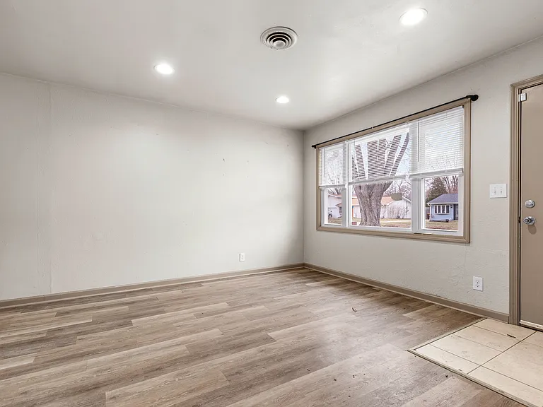 30 Gilbert Ter — Photo 7