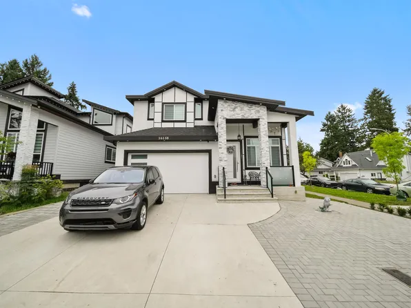 16158 96b Ave, Surrey, BC V4N 5X2