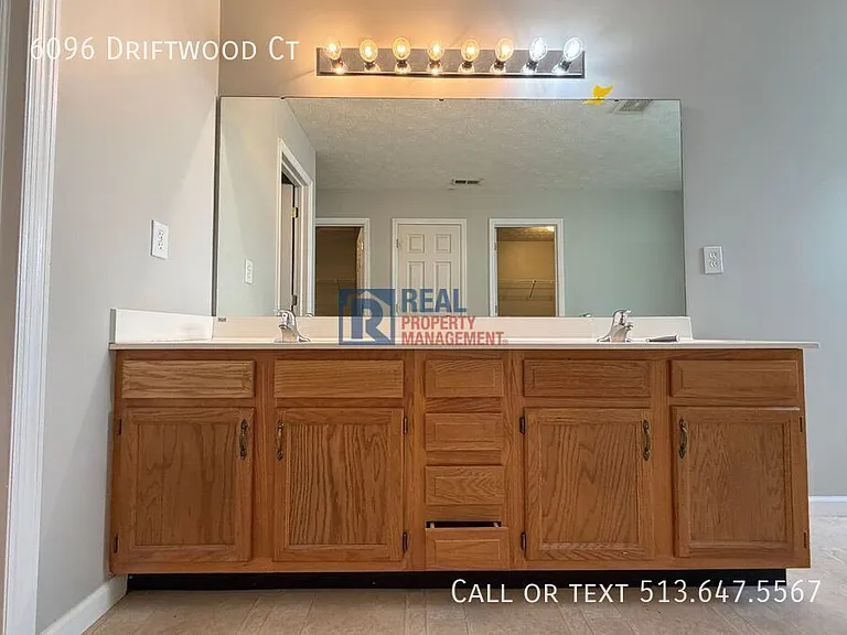 6096 Driftwood Ct — Photo 11