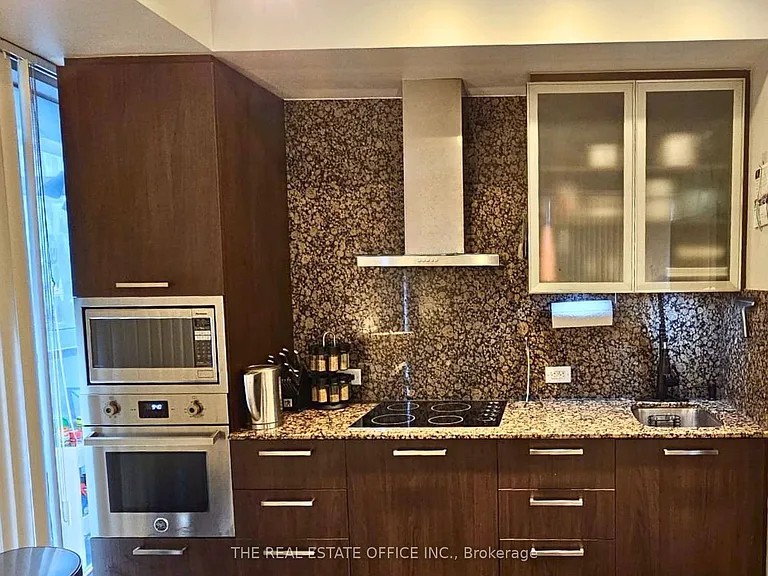14 York St #2511 — Photo 6
