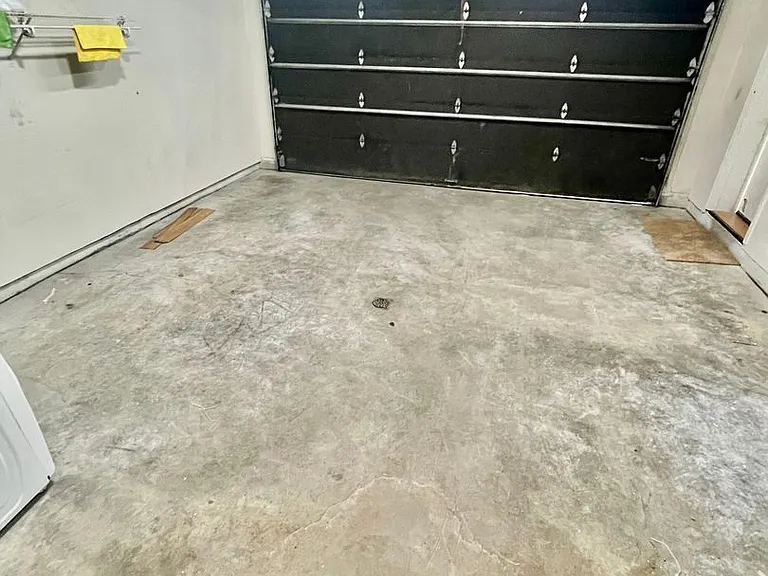 202 Princess Dr — Photo 10