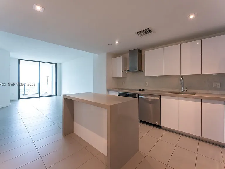 1600 NE 1st Ave #1814 — Photo 8