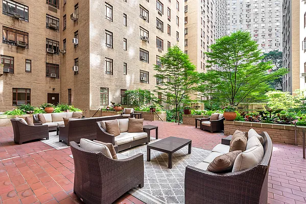 Sold by Douglas Elliman | media 8