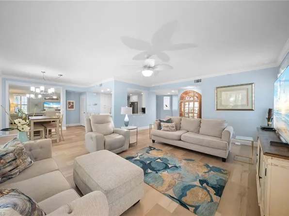 760 Waterford DR #101, NAPLES, FL 34113