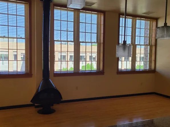 303 Central Ave NE APT 302, Albuquerque, NM 87102