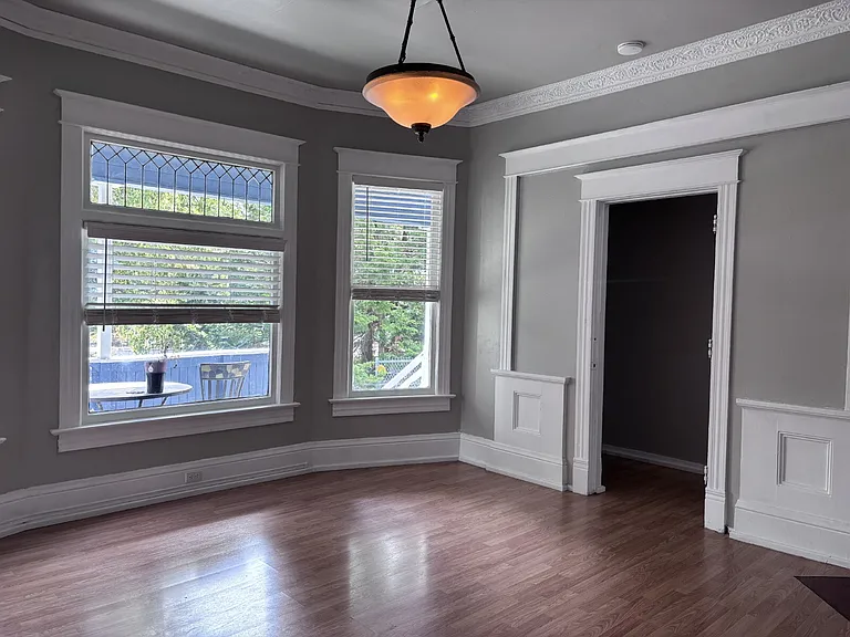 718 S Yakima Ave #1 — Photo 1