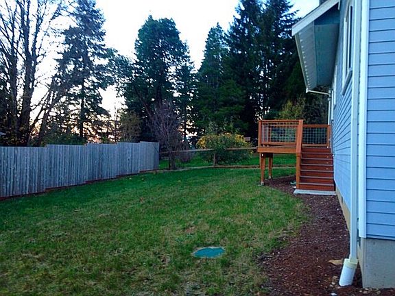 3rd image of 1112 Dickinson Ave