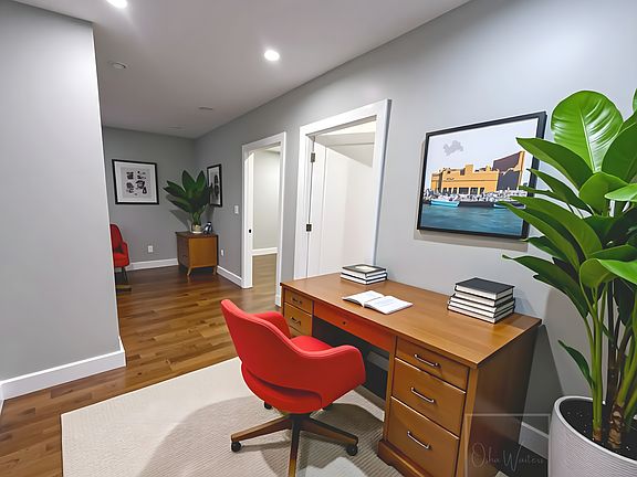 3rd image of 311 E 109th St APT 1A